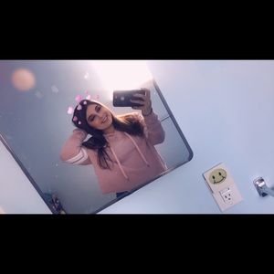 Meet your Posher, Marisa